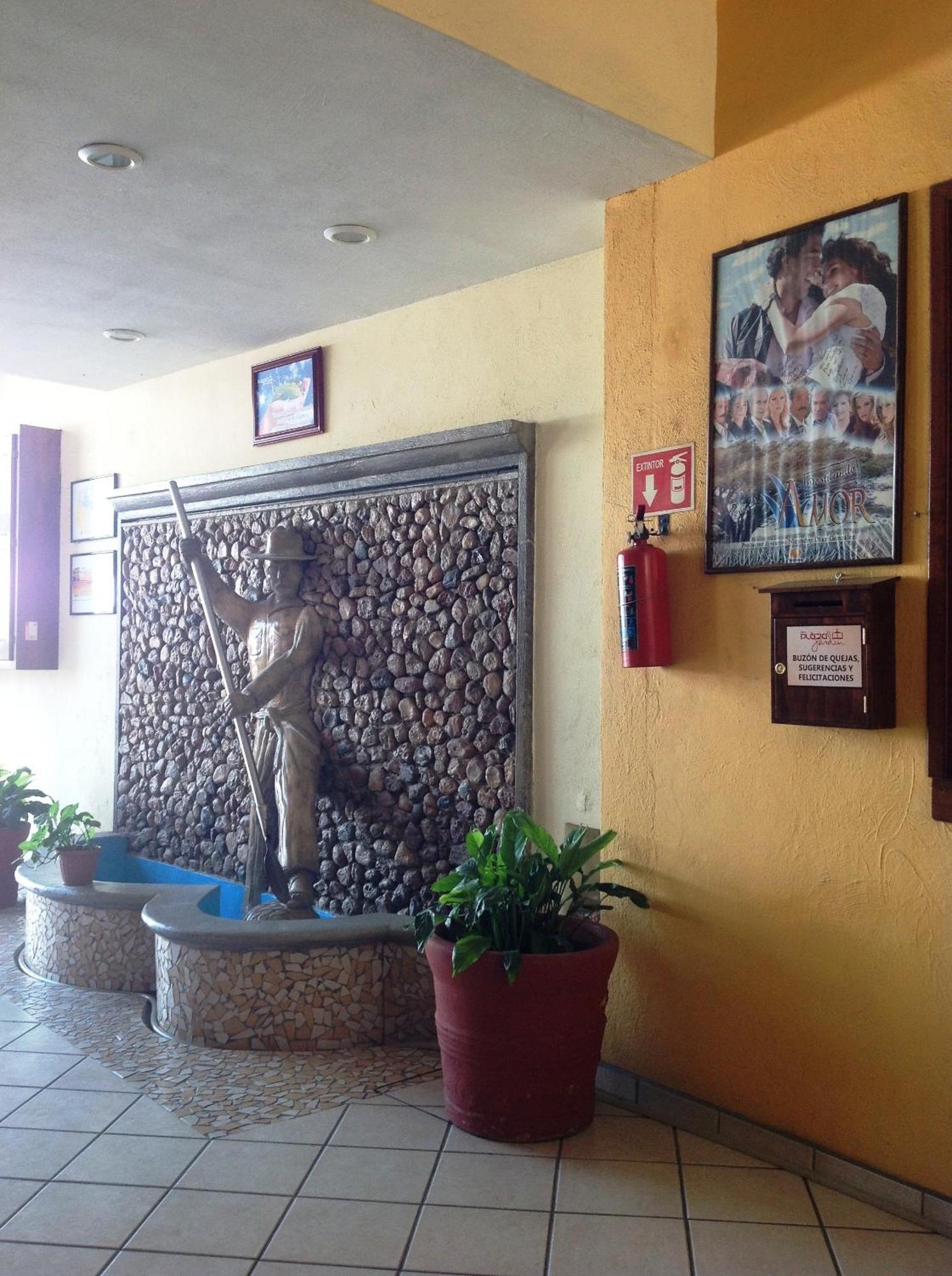 Hotel Plaza Jardin Tequila Esterno foto